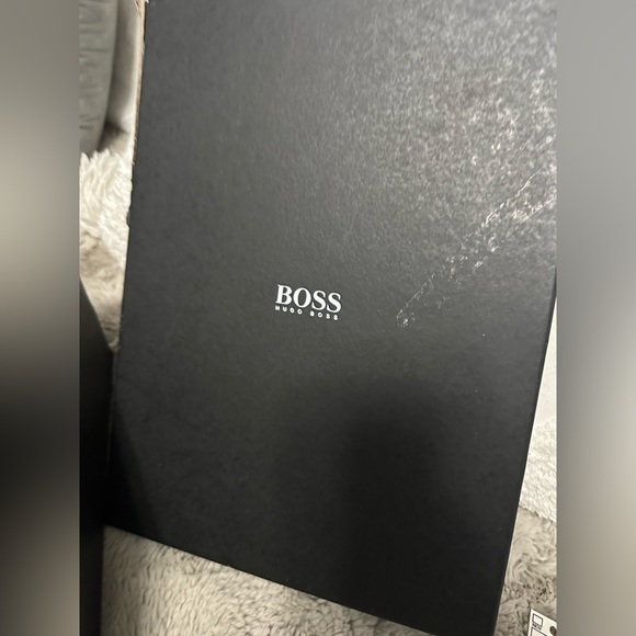 Hugo Boss Men’s Pebbled Leather Modern Zip Chelsea Boot (003) - Picture 11 of 11